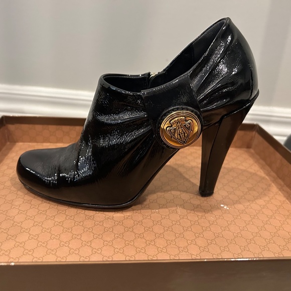 Gucci Black Leather Heels - Picture 4 of 12